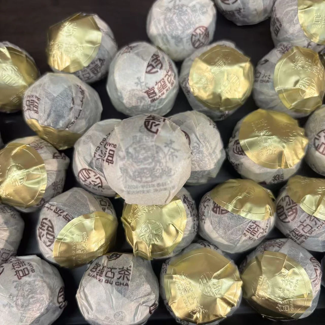 官玺正宗2024年米地贡茶龙珠(8g*1粒)