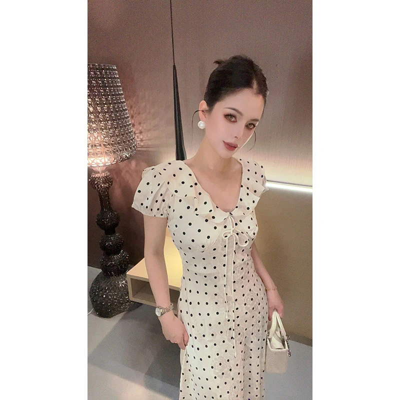 （特价）V领波点飞飞袖绑带连衣裙LYQ30673