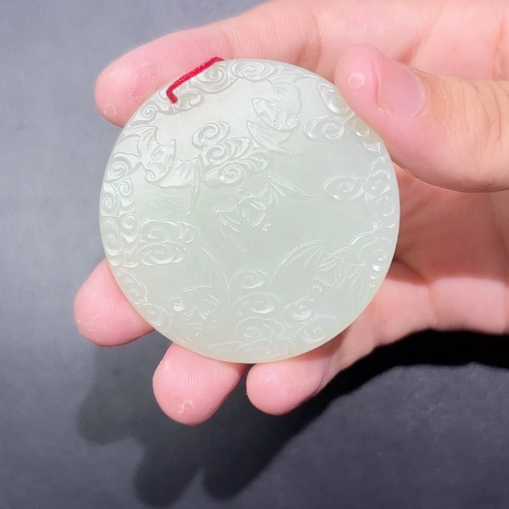 未镶嵌和田玉挂件在**方