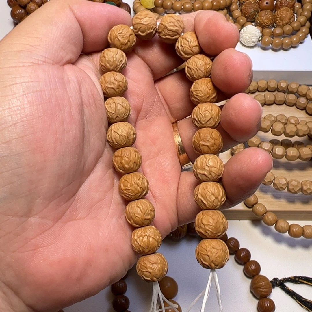 吊坠猴头核桃瑕疵毒液