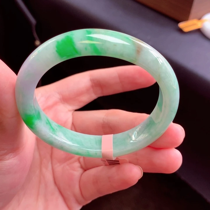 未镶嵌手镯（贵妃镯）翡翠翡翠