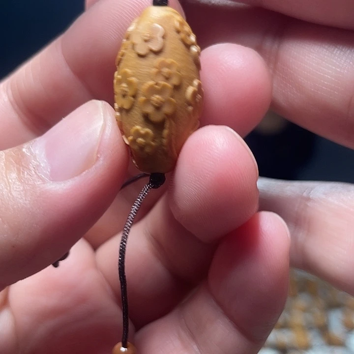 橄榄核吊坠橄榄核