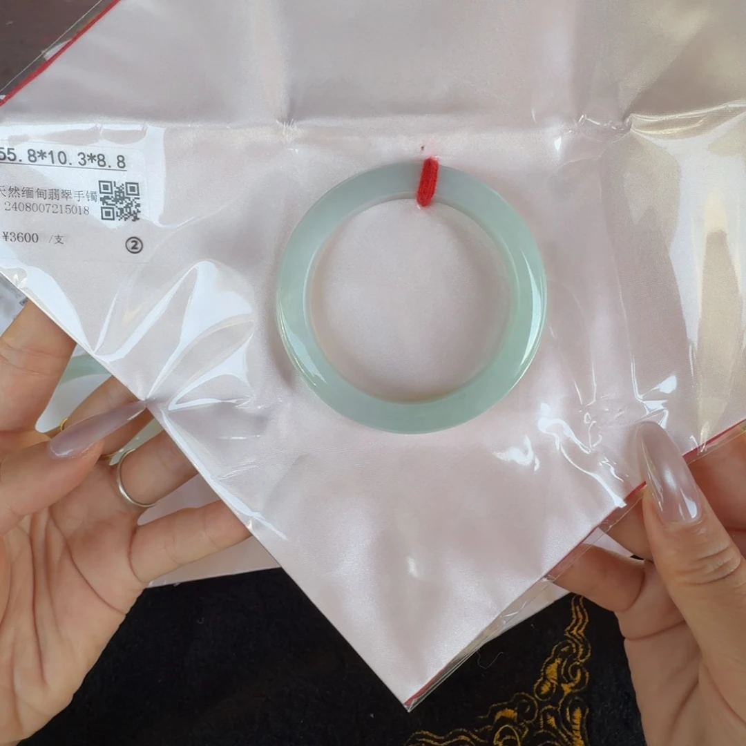 翡翠未镶嵌手镯翡翠手镯