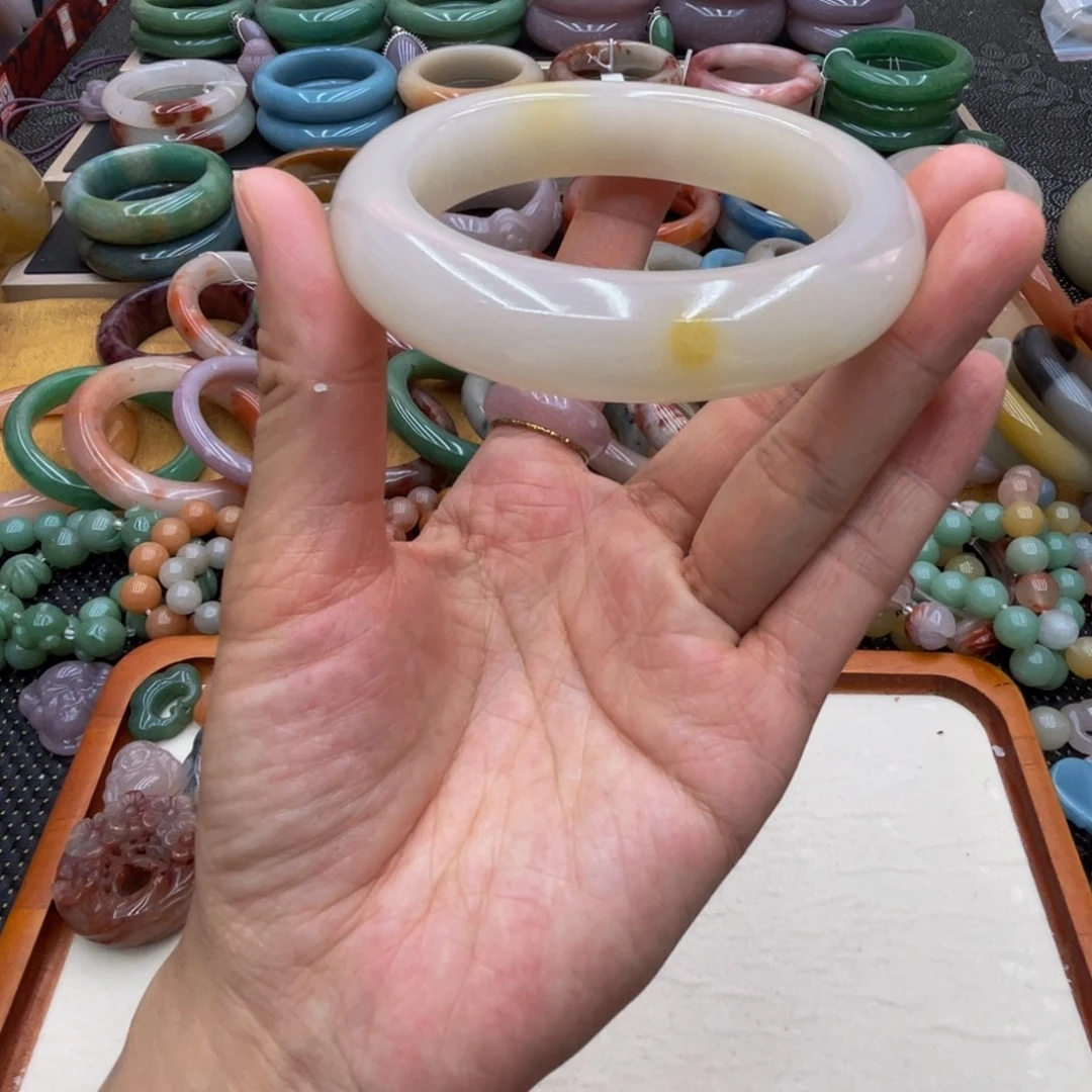 石英质玉未镶嵌圈口60