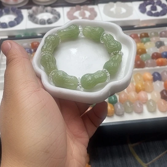 石英质玉（非洲翠）合金手串