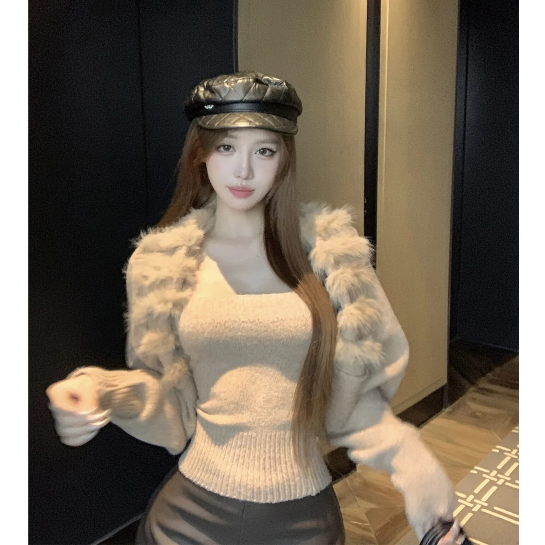 毛毛拼接长袖毛衣外套针织抹胸背心女冬季套装pu皮休闲短裤三件套