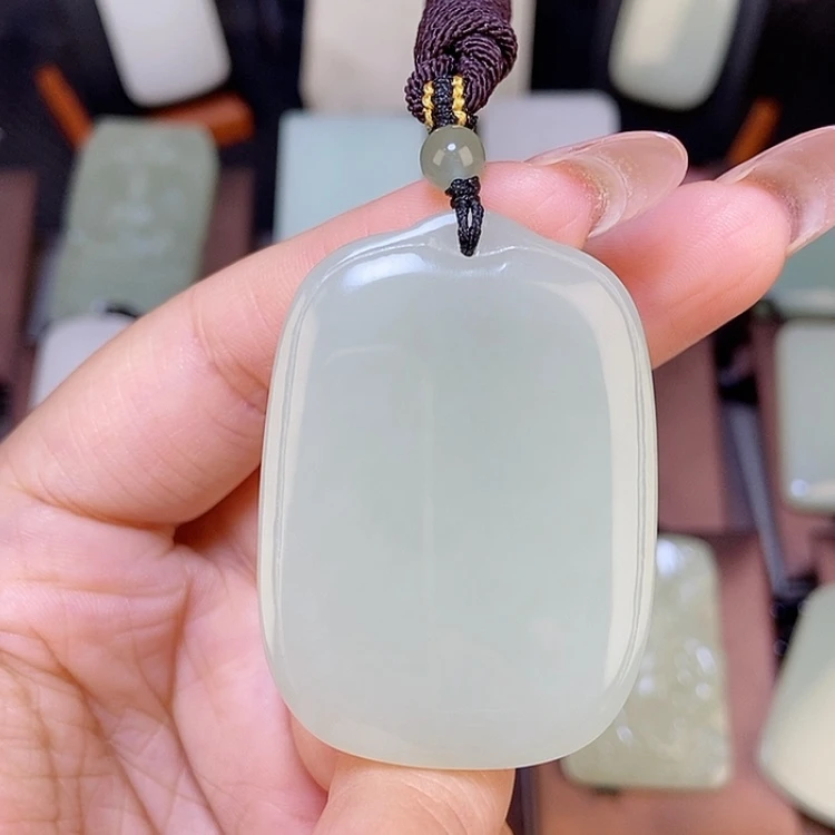 【闪购商品】颈饰未镶嵌和田玉