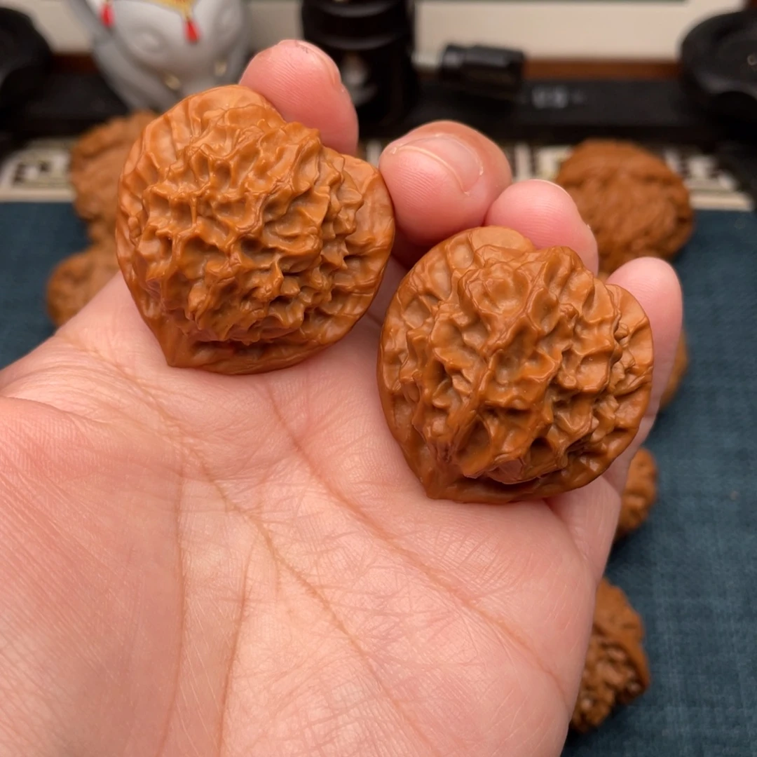 把件文玩核桃全品红骨龙鳞纹37