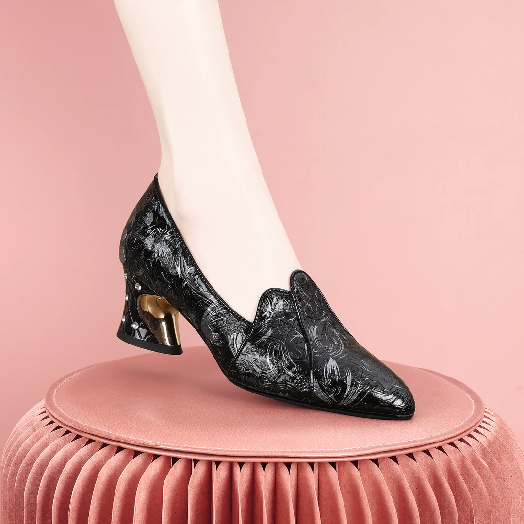 梵芮诗花边优雅高级尖头2025春季粗跟原创手工街头单鞋-J1296