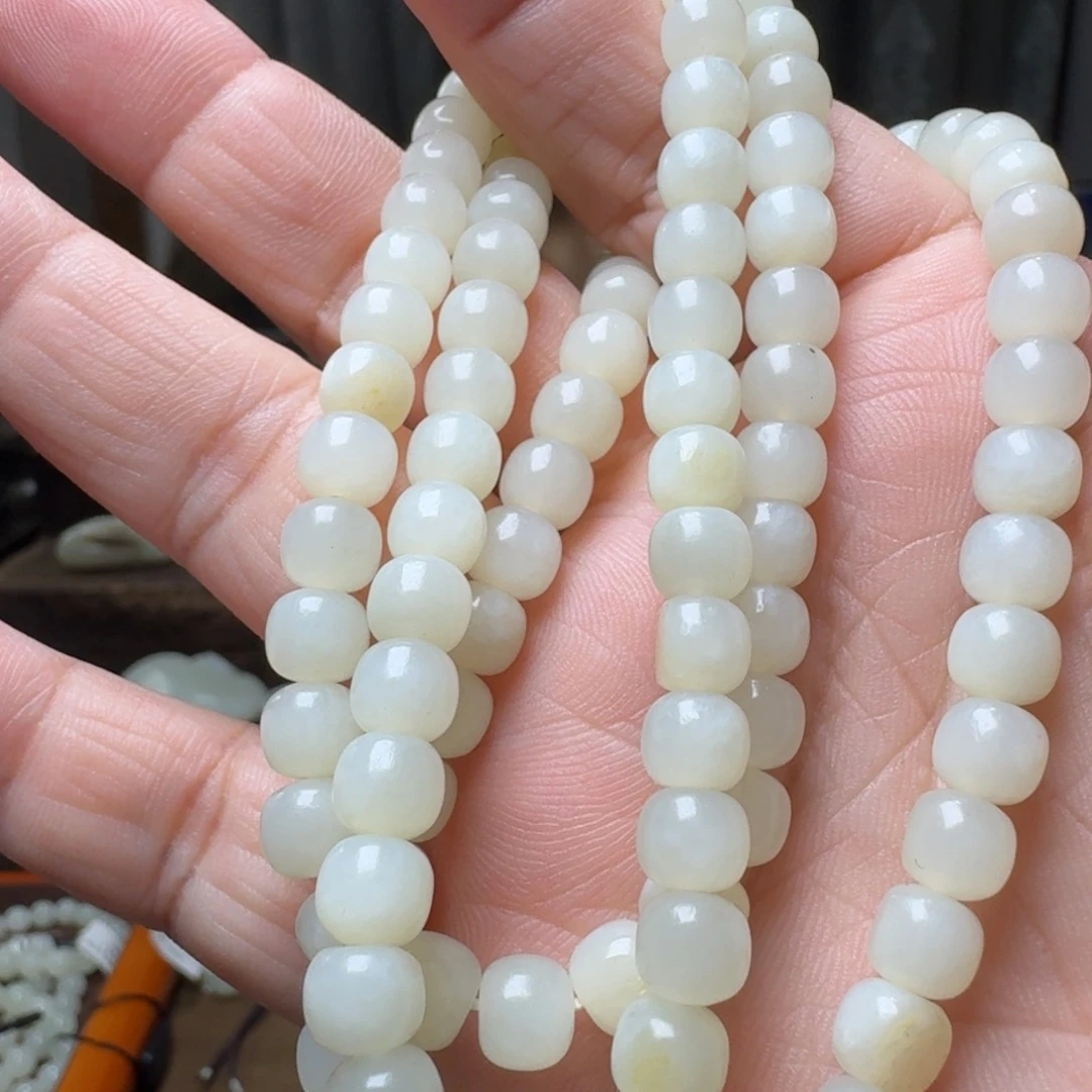 和田玉挂件未镶嵌红***尚