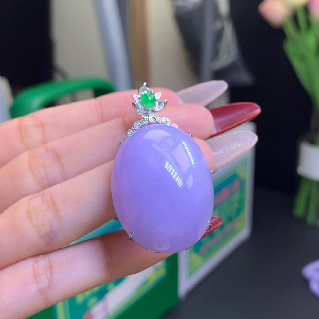 翡翠颈饰18K金镶嵌菠**i天然