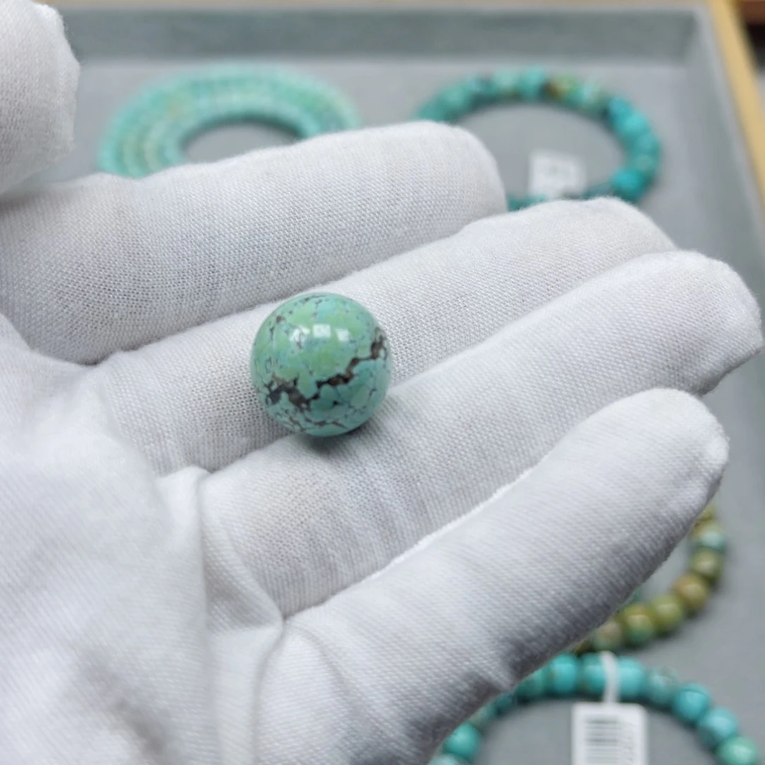 绿松石未镶嵌挂件