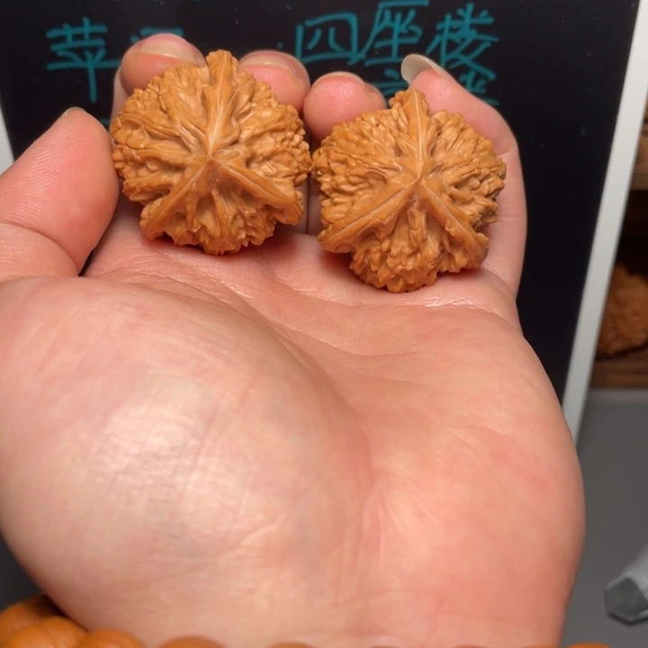 文玩核桃把件御龙三棱