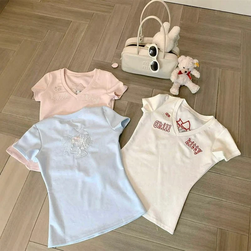 美式复古镂空蕾丝kitty短袖t恤女夏季修身显瘦v领辣妹短款上衣服