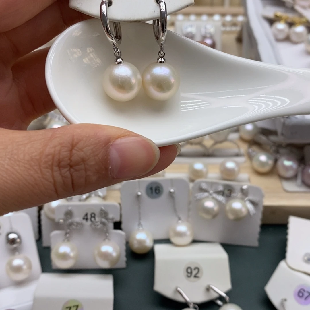 颈饰银S925镶嵌淡水珍珠