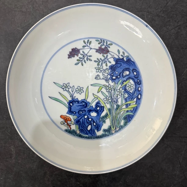 0199 斗彩洞石花卉赏盘