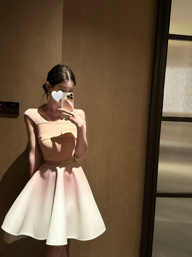 春日部【桃花凝脂】轻奢气质斜肩设计辣妹上衣渐变半身裙套装01502