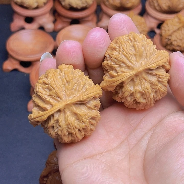 文玩核桃把件苹果