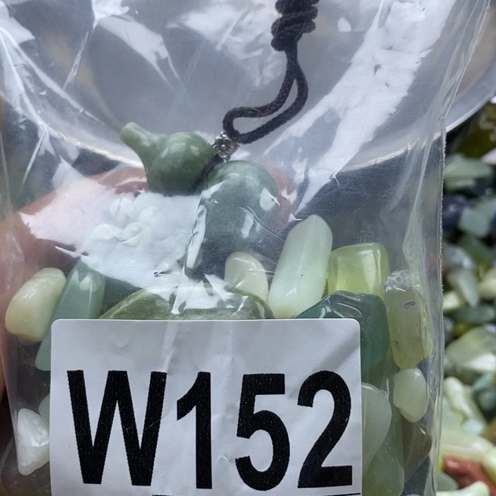 蛇纹石玉未镶嵌珠宝奇石