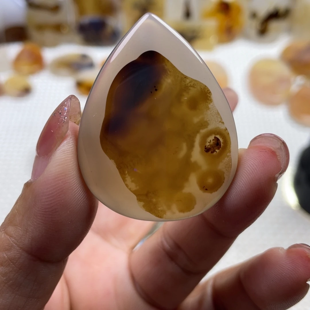 玛瑙/玉髓未镶嵌颈饰