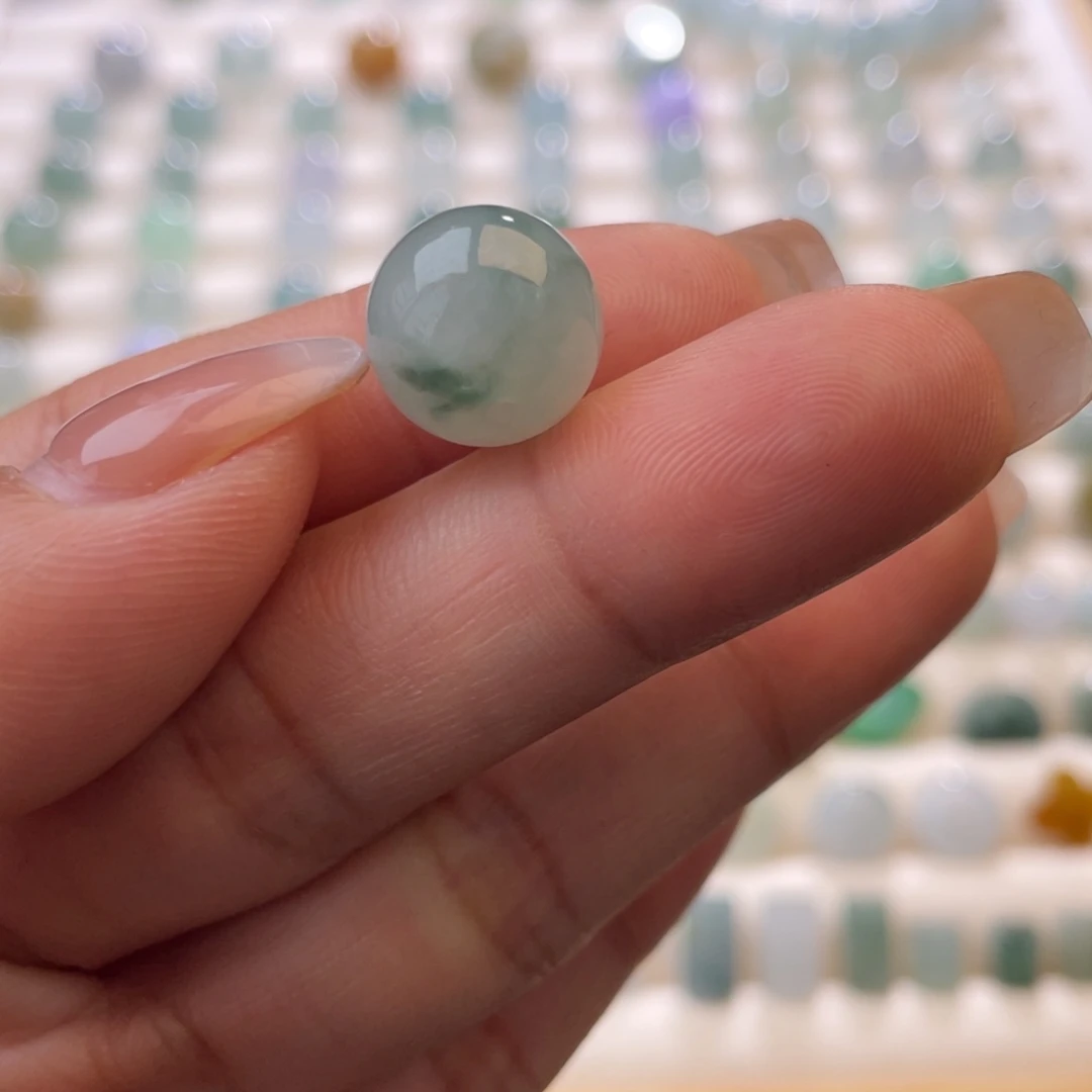翡翠散珠福利翡翠圆珠12.3mm不鉴赏 介意勿拍