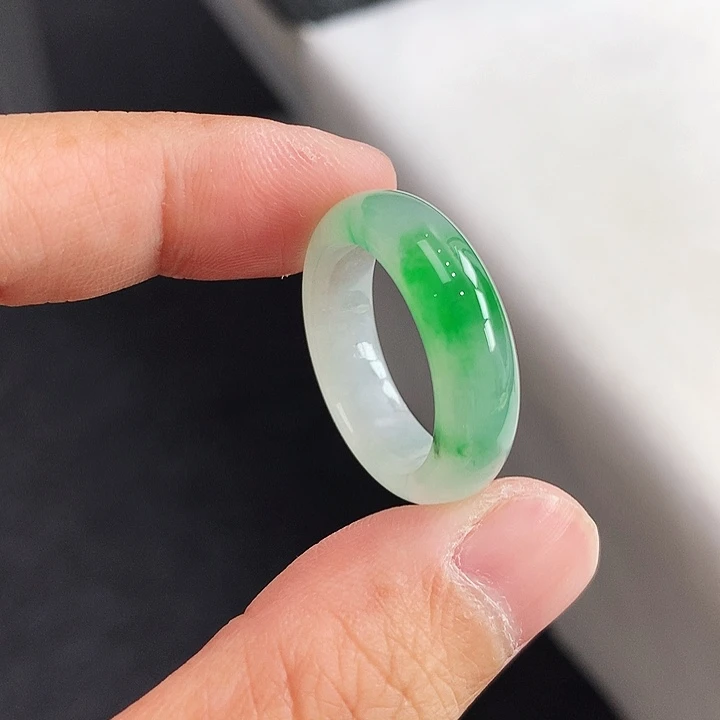 翡翠未镶嵌戒指19号