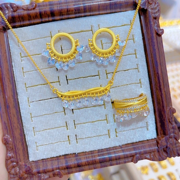 铜合金项链 2253新款三件套首饰耳环项链戒指爆款白搭时尚金色铜