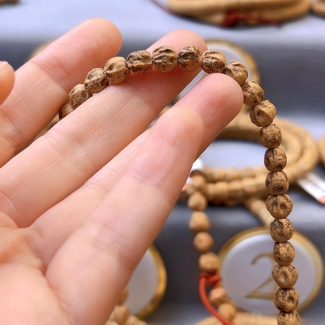 柏香籽/百香籽吊坠勇**畏