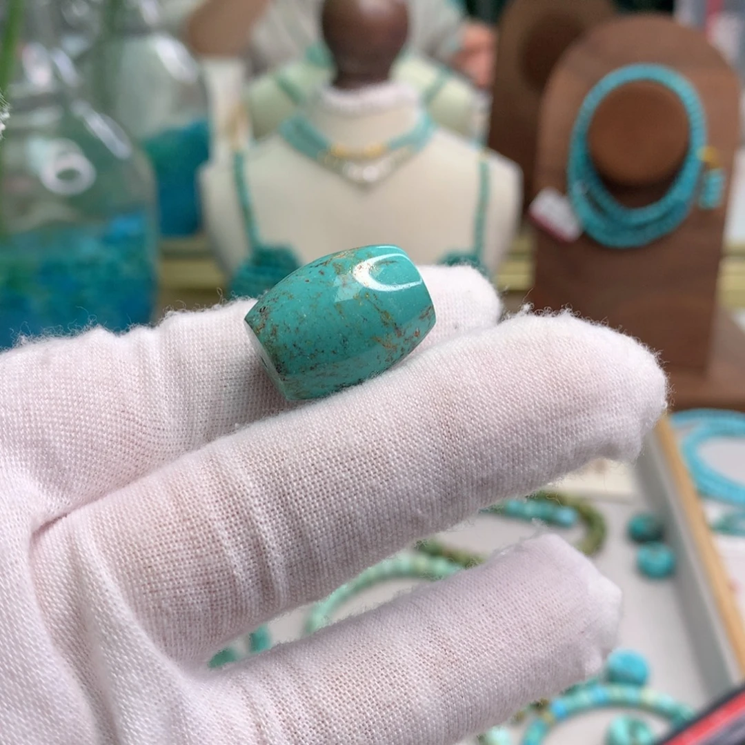 绿松石未镶嵌饰品