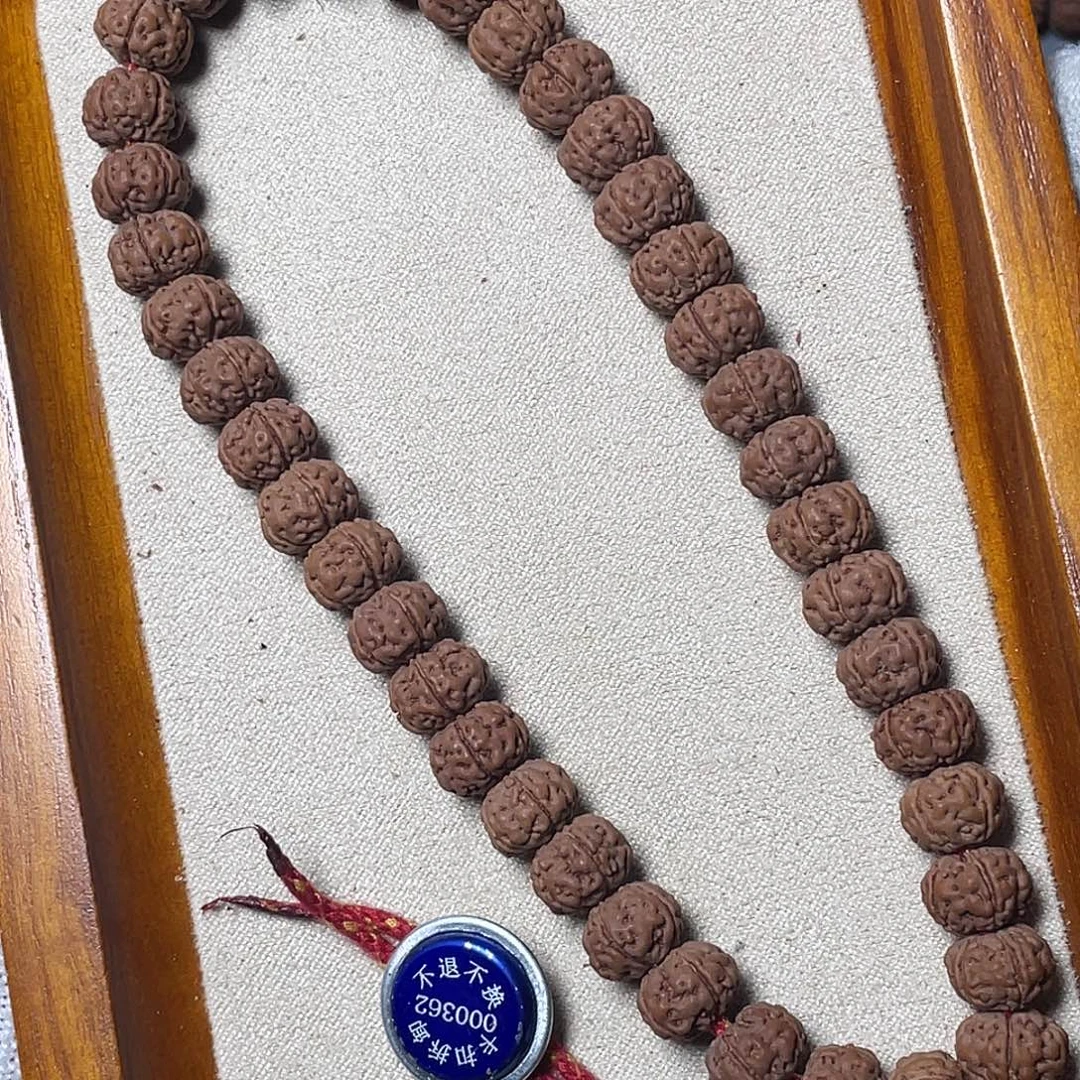 距***离吊坠金刚菩提老树王9手持