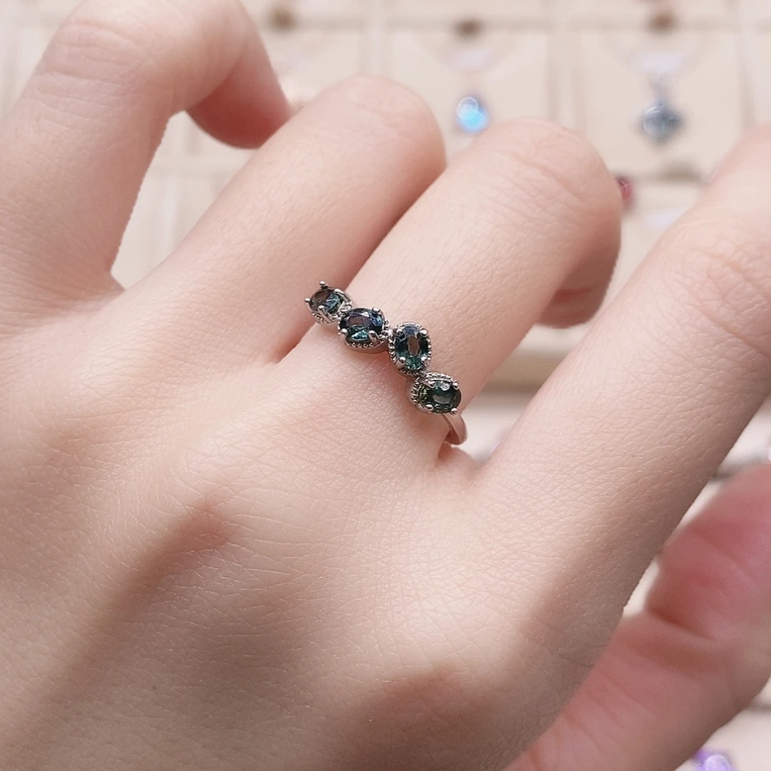 银S925镶嵌戒指蓝宝石戒指