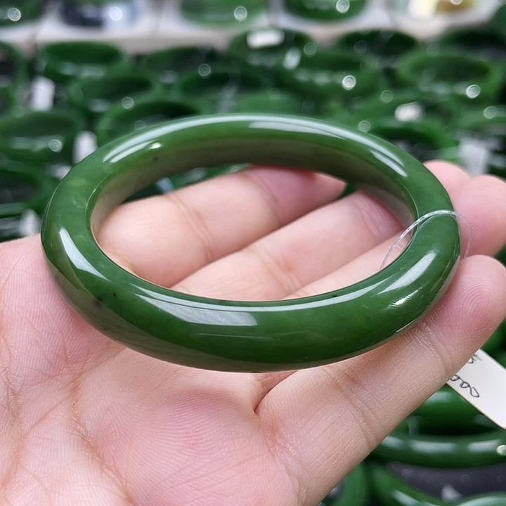 未镶嵌手镯和田玉（碧玉）