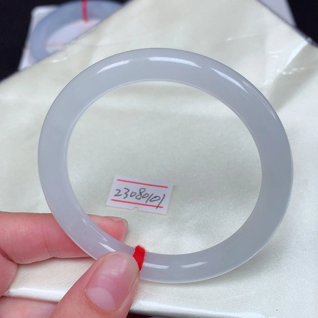 翡翠未镶嵌手镯（圆镯）美人条52