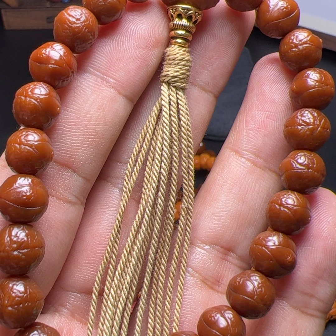 把件猴头核桃图咯