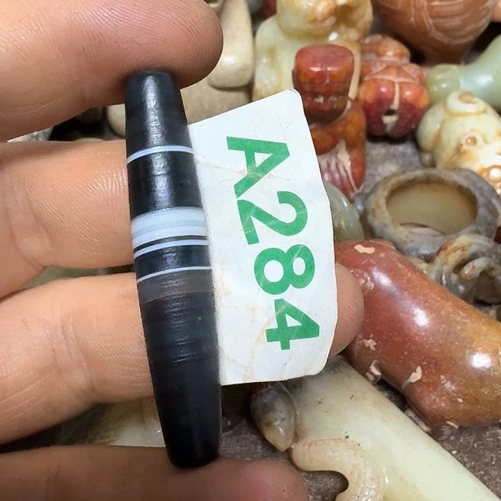 玛瑙/玉髓颈饰未镶嵌C**?