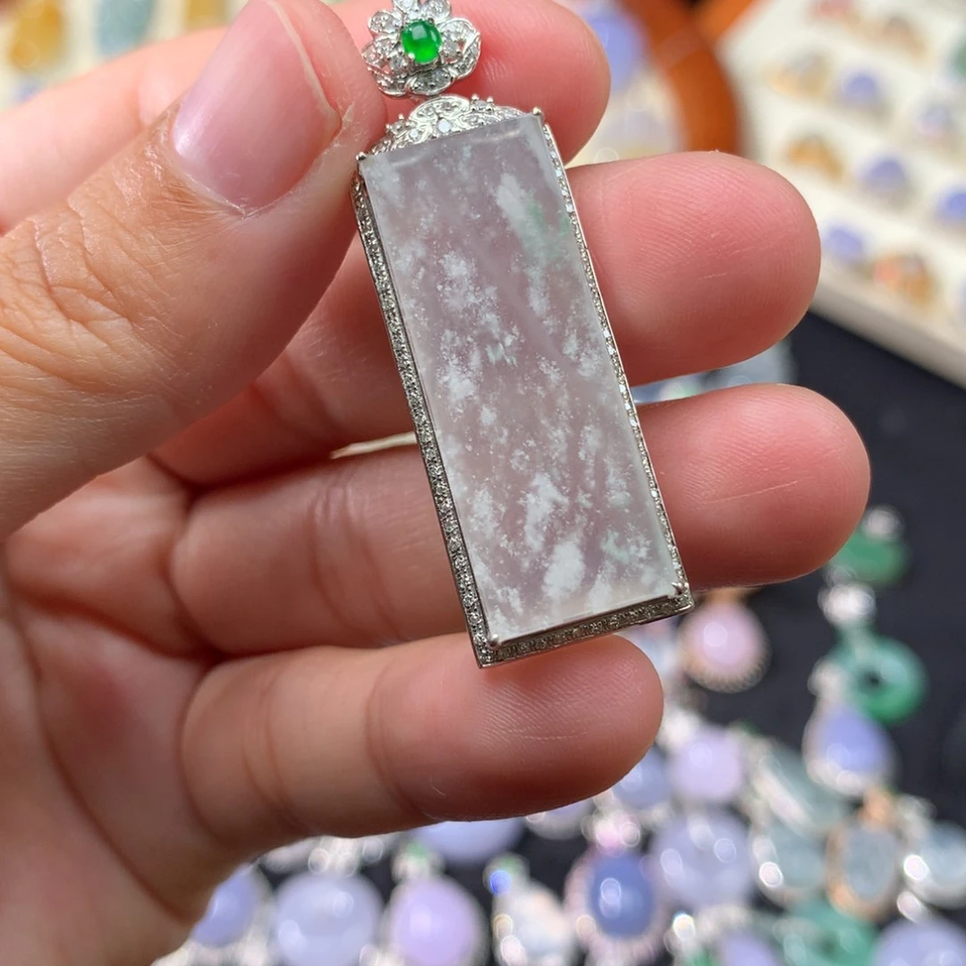 吊坠(不含链)18K金镶嵌翡翠