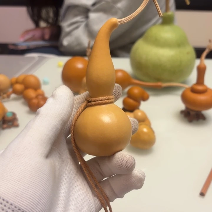 路***天然手捻老皮葫芦