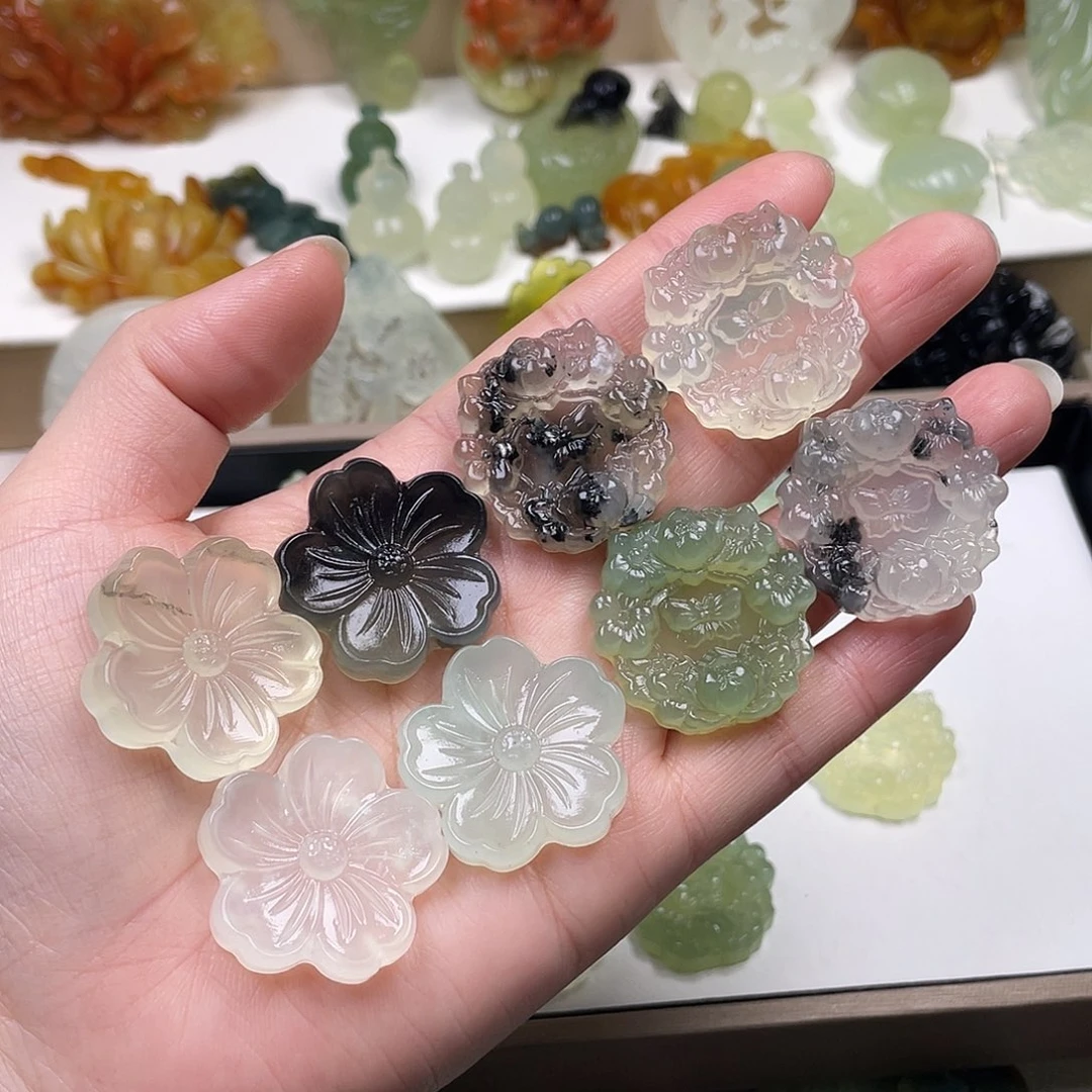 零***落蛇纹石玉未镶嵌颈饰