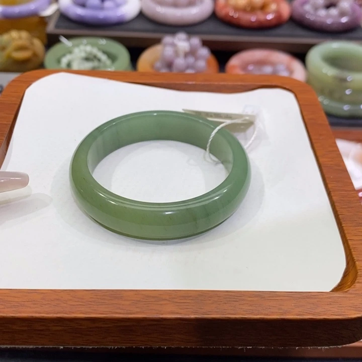 石英质玉未镶嵌手镯52