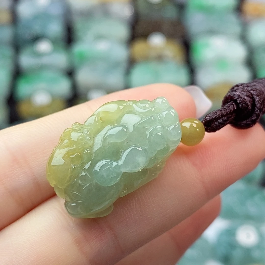 翡翠未镶嵌颈饰天然