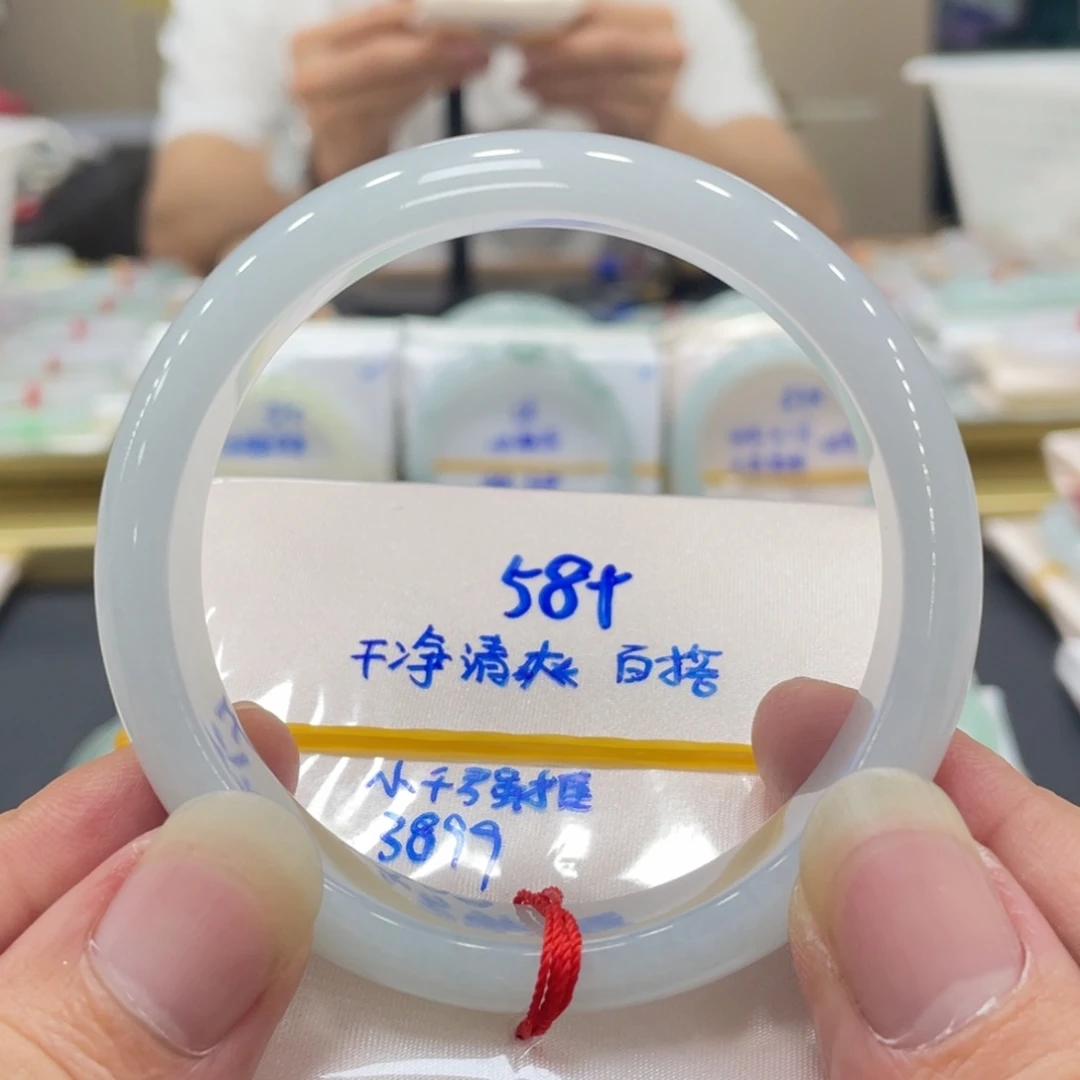 未镶嵌手镯翡翠翡翠手镯
