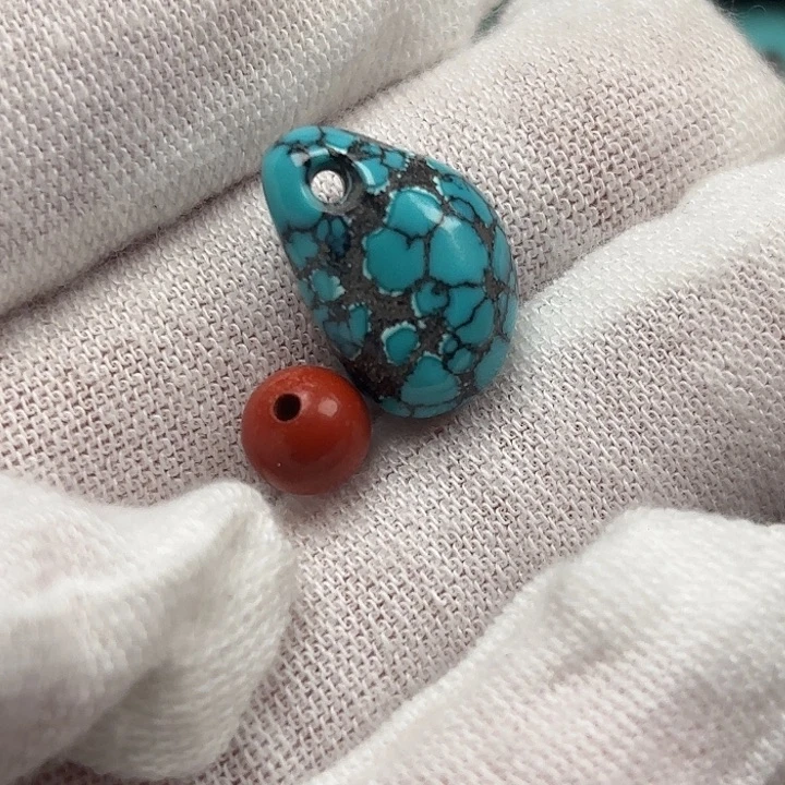 南红玛瑙未镶嵌珠宝奇石