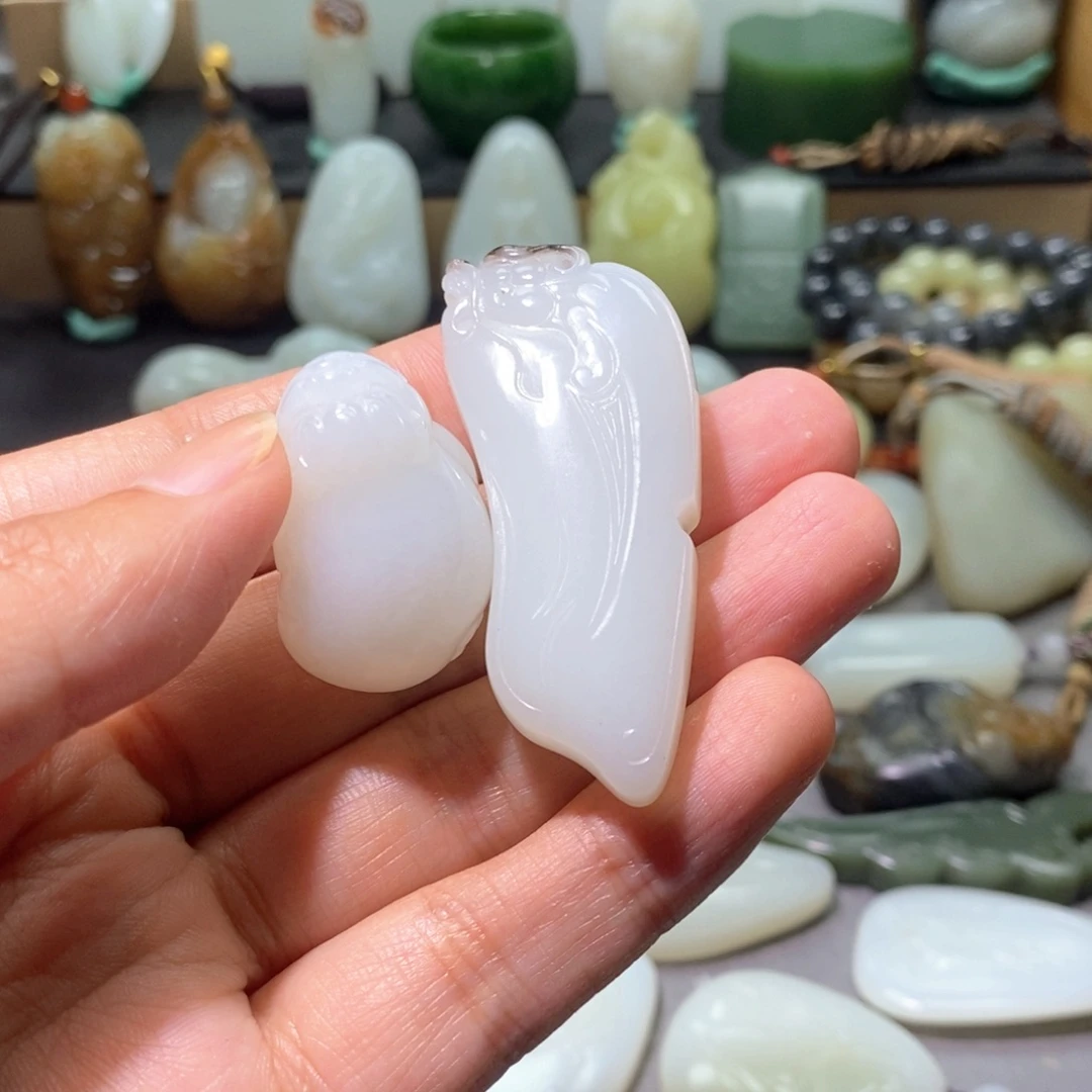 习***商和田玉未镶嵌颈饰