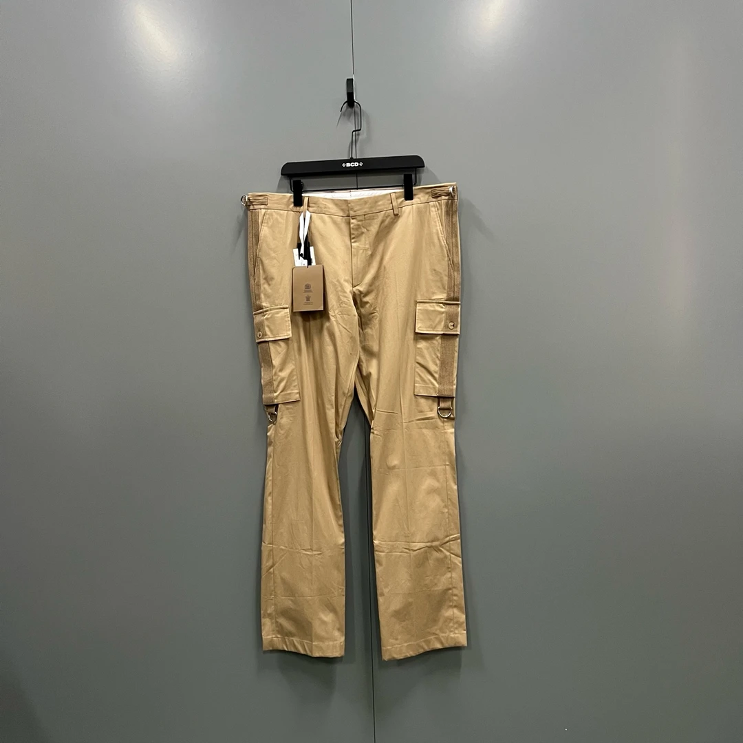 未使用 BURBERRY/博柏利 h915 卡其色口袋长裤 56码 002513