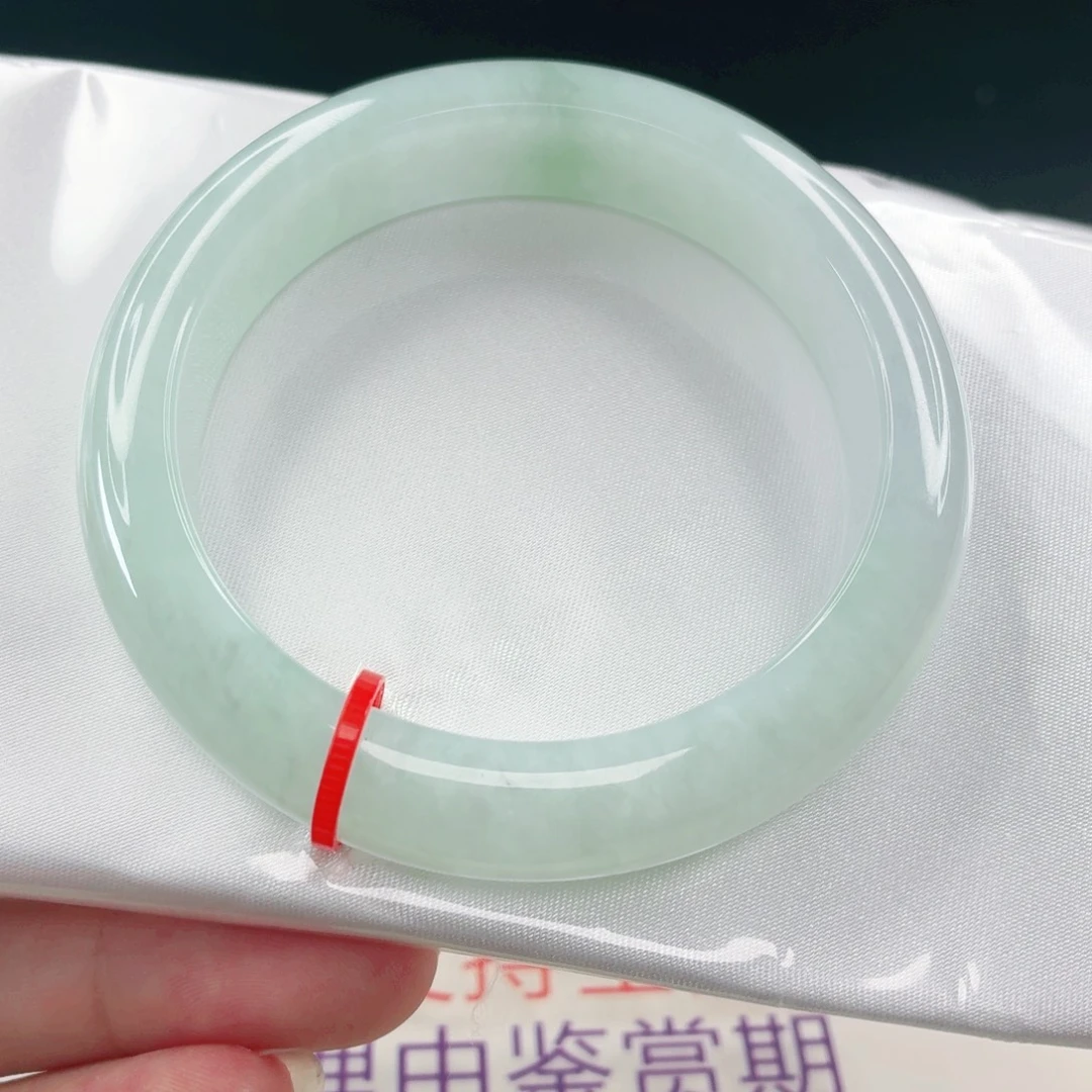 翡翠未镶嵌手镯正圈55.8