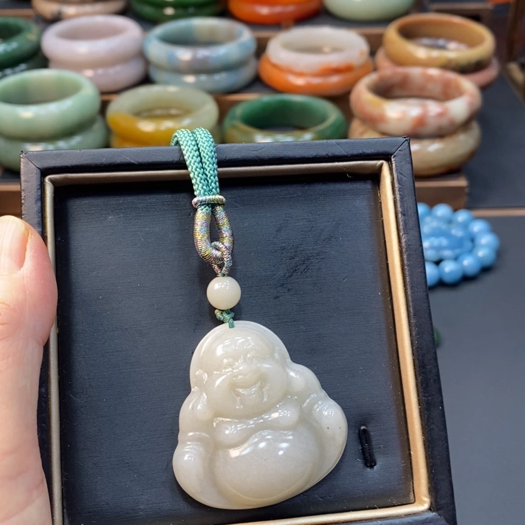 石英质玉未镶嵌吊坠