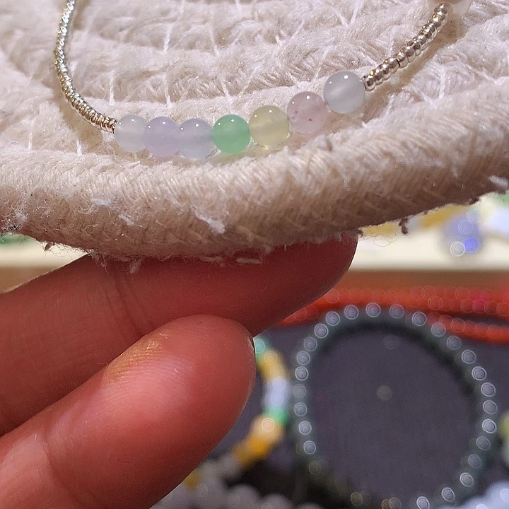 翡翠颈饰未镶嵌马卡龙
