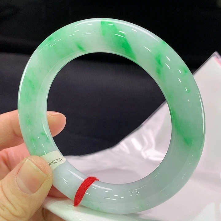 翡翠手镯未镶嵌圆条56.5