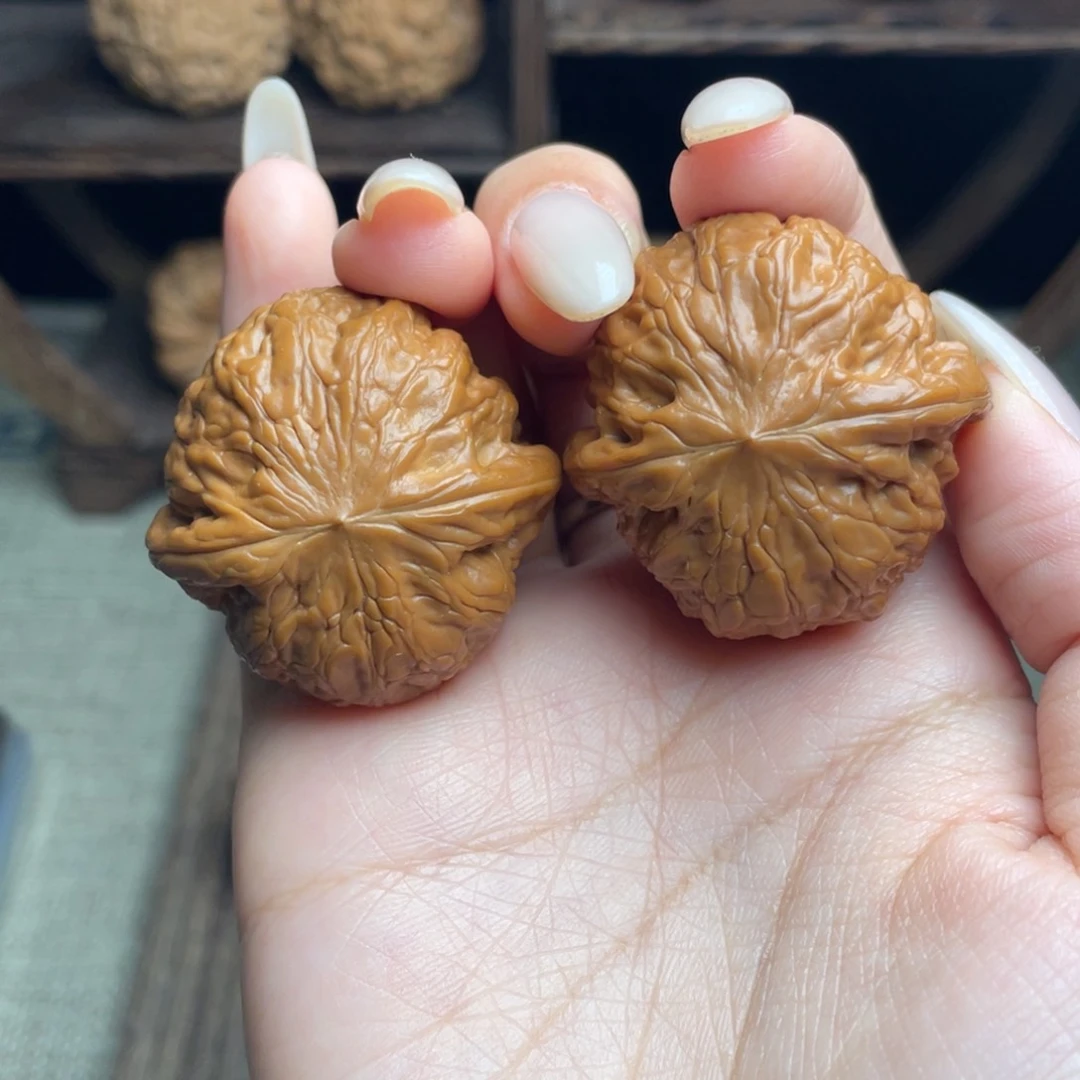 横***子文玩核桃吊坠铁锤36