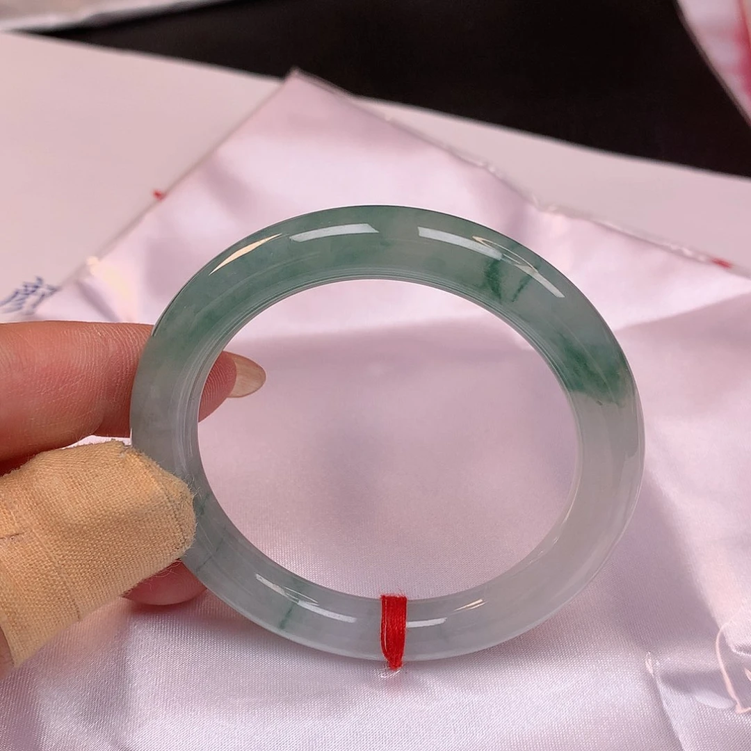 【闪购商品】未镶嵌手镯翡翠